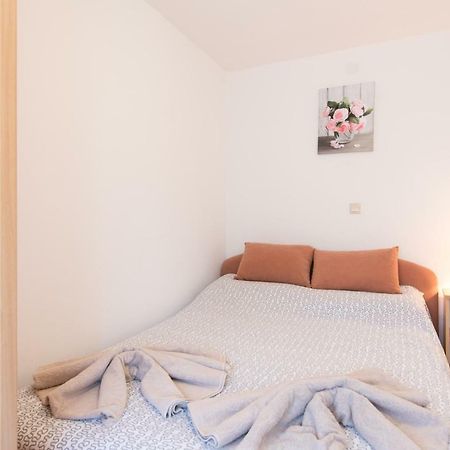 Apartment Adrijana Vrbnik Luaran gambar