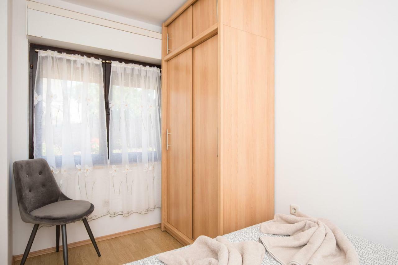 Apartment Adrijana Vrbnik Luaran gambar